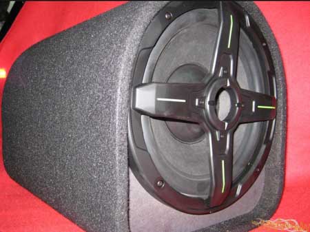 Автомобильный сабвуфер Fusion FBS-AT100 Автомобильный сабвуфер Fusion FBS-AT100